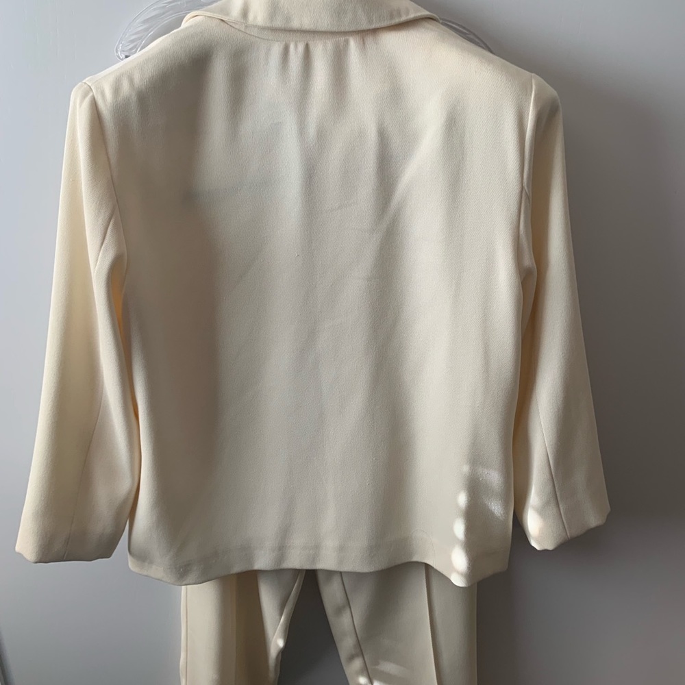 Bundle deals on david brooks womens 2pc suits